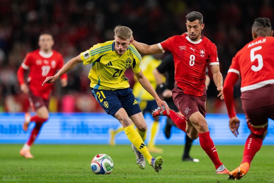 公认为强于 公认为强于